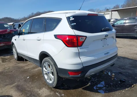 2019 Ford Escape Se from USA, damaged, VIN 1FMCU9GD5KUC35693
